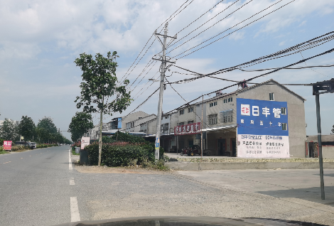 南川如何能保证墙体广告的醒目性？